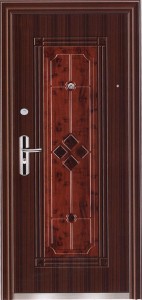 116 142x300 Металлические двери как предмет интерьера